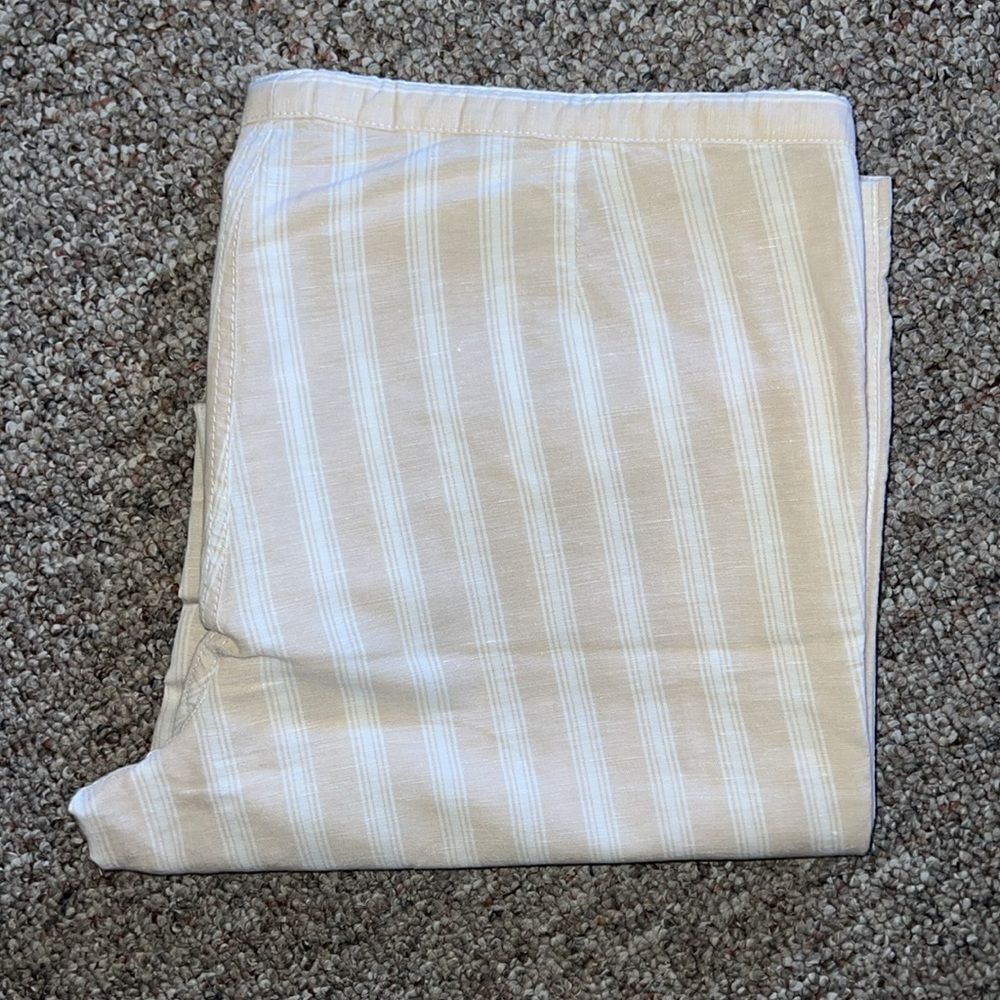Victoria’s Secret linen striped beach pants 12 - Picture 5 of 6